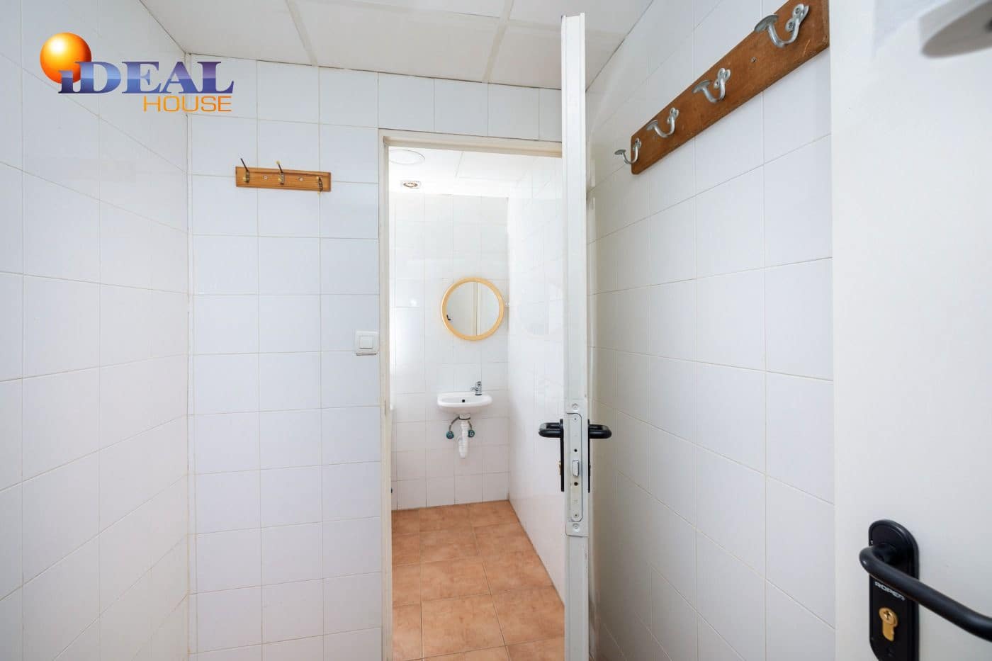 Kommersiell till salu i Ogijares - 305 000 € (Ref: 9433744)