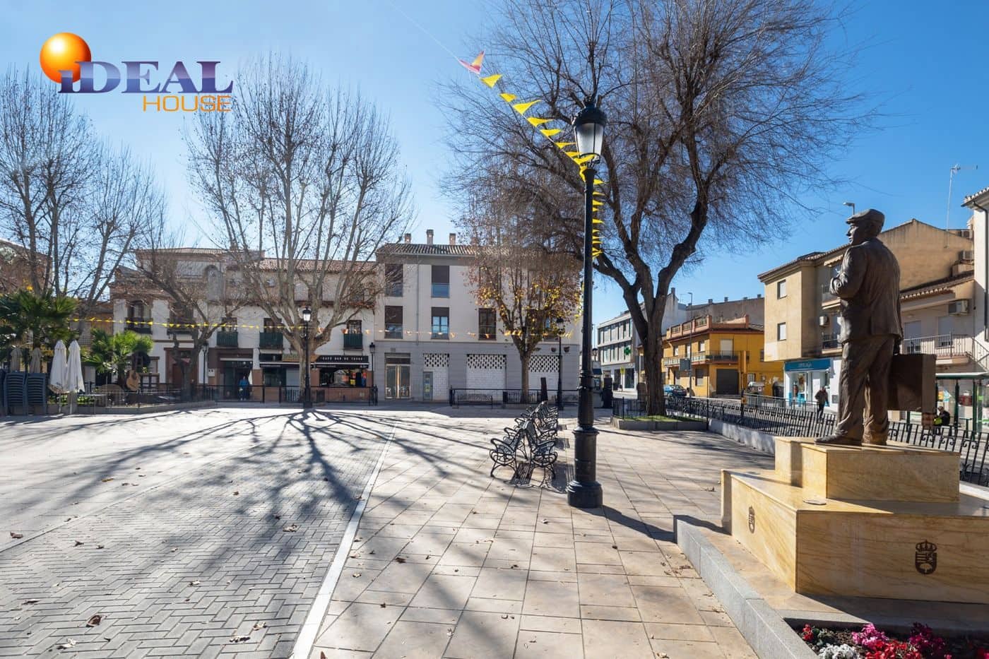 Kommersiell till salu i Ogijares - 305 000 € (Ref: 9433744)