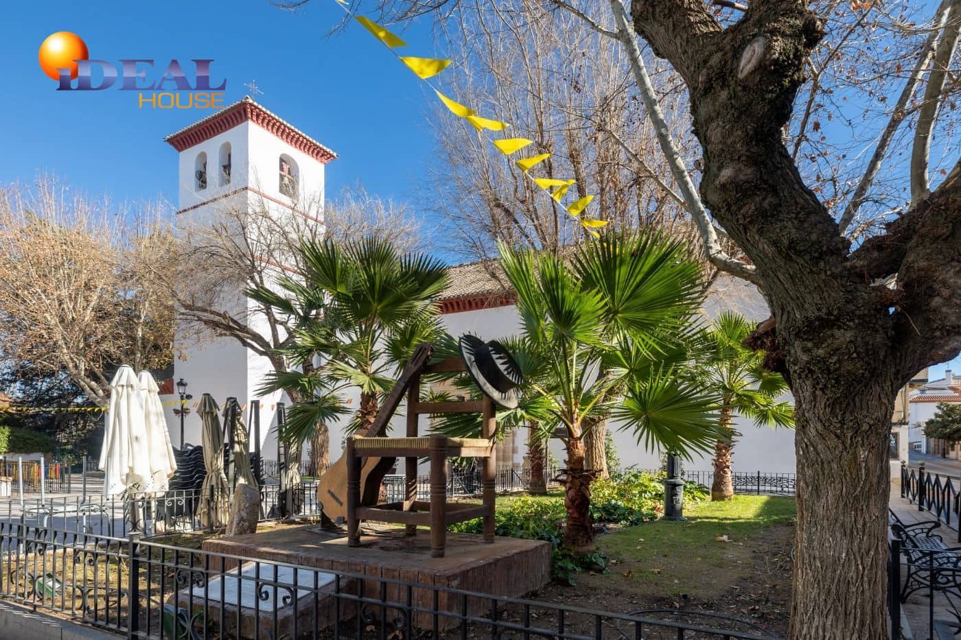 Kommersiell till salu i Ogijares - 305 000 € (Ref: 9433744)