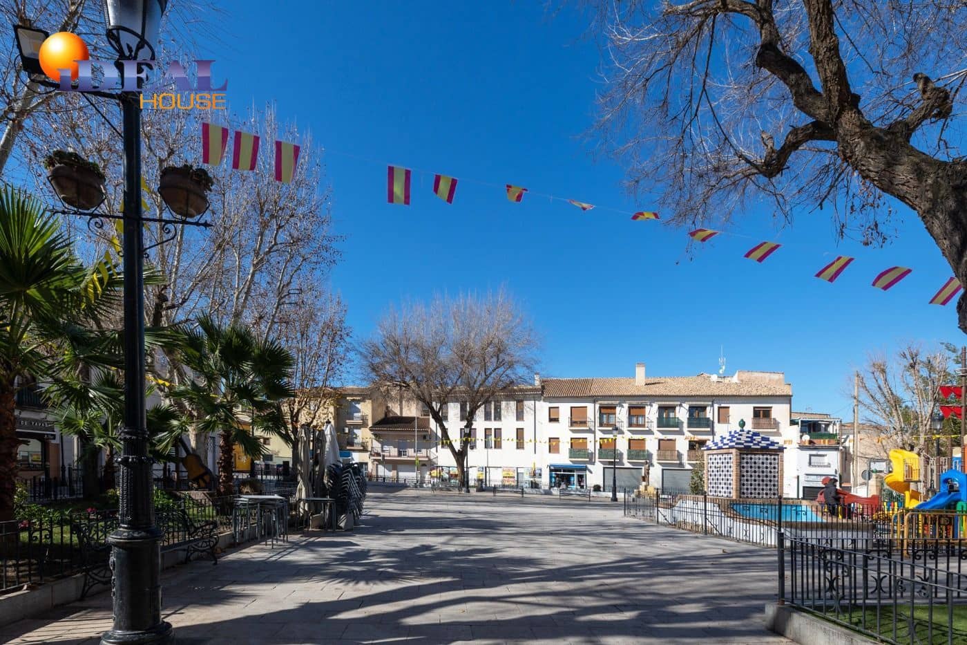 Kommersiell till salu i Ogijares - 305 000 € (Ref: 9433744)