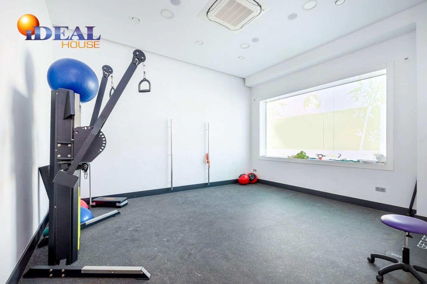 Local Comercial en Granada ciudad en venta con garaje - 600.000 € (Ref: 9433745)