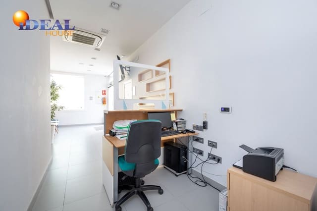 Local Comercial en Granada ciudad en venta con garaje - 600.000 € (Ref: 9433745)