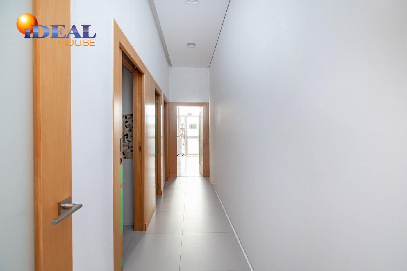 Local Comercial en Granada ciudad en venta con garaje - 600.000 € (Ref: 9433745)