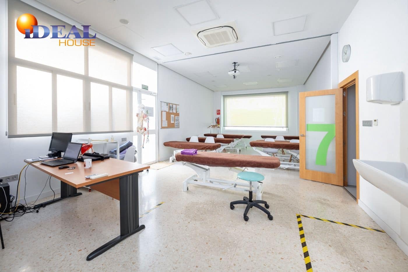 Local Comercial en Granada ciudad en venta con garaje - 600.000 € (Ref: 9433745)