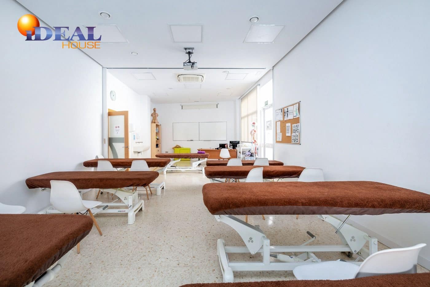 Local Comercial en Granada ciudad en venta con garaje - 600.000 € (Ref: 9433745)