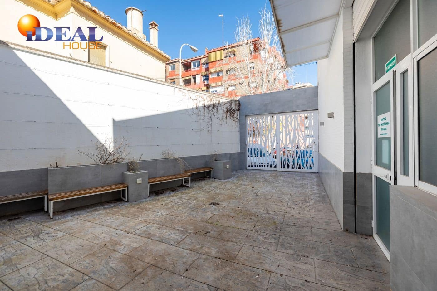 Local Comercial en Granada ciudad en venta con garaje - 600.000 € (Ref: 9433745)