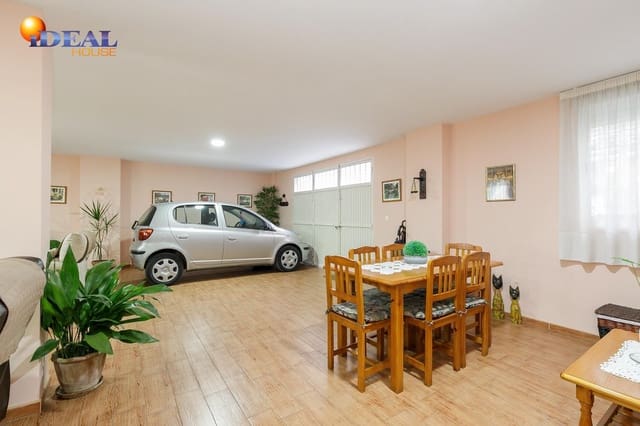 Casa de 6 habitaciones en Zaidin, Granada ciudad en venta con garaje - 340.000 € (Ref: 9433747)