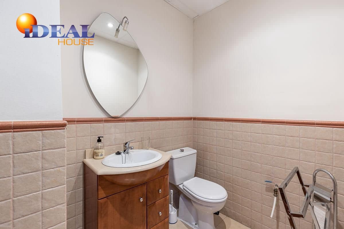 Oficina en Granada ciudad en venta - 189.000 € (Ref: 9433748)