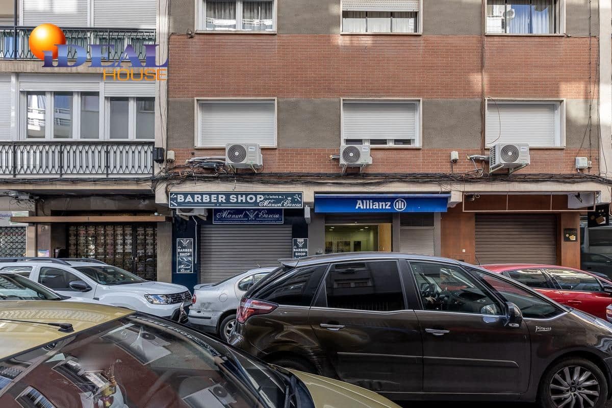 Oficina en Granada ciudad en venta - 189.000 € (Ref: 9433748)