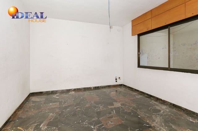 6 quarto Quinta/Casa Rural para venda em Las Gabias com piscina - 412 000 € (Ref: 9433749)