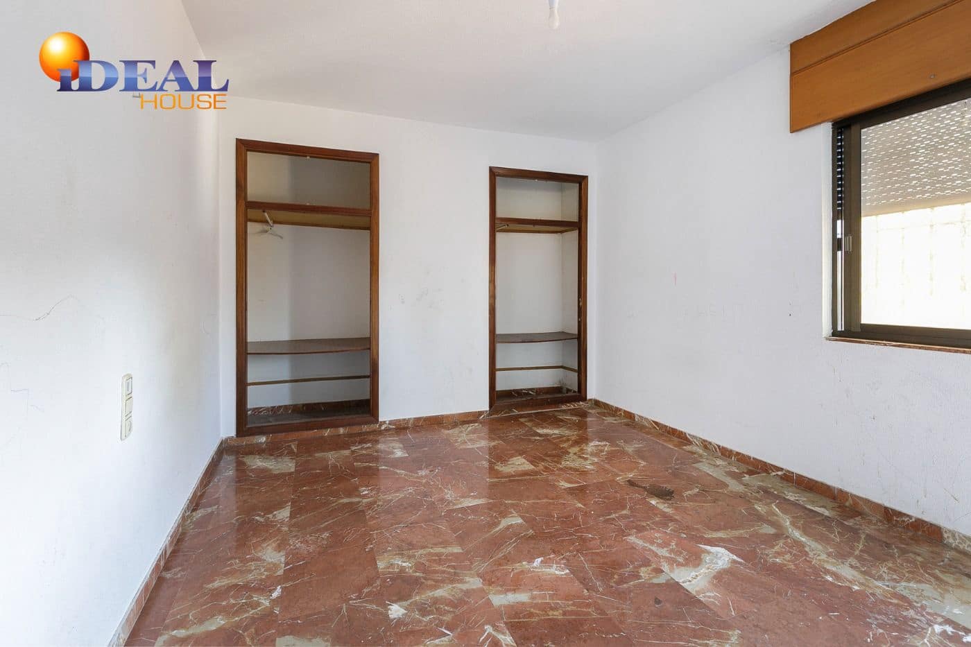 6 quarto Quinta/Casa Rural para venda em Las Gabias com piscina - 412 000 € (Ref: 9433749)