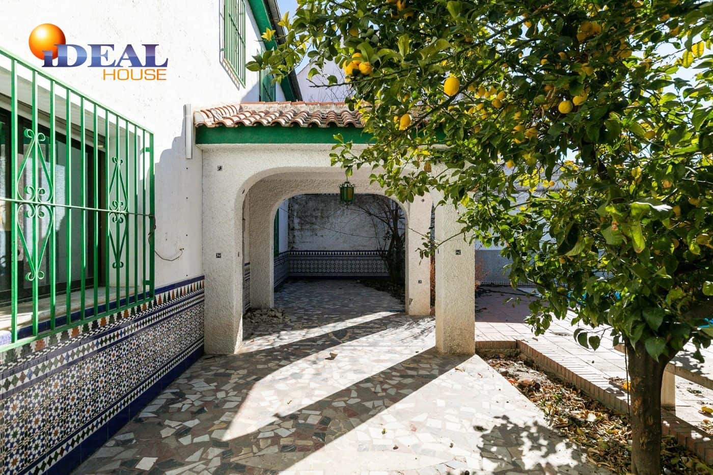 6 quarto Quinta/Casa Rural para venda em Las Gabias com piscina - 412 000 € (Ref: 9433749)