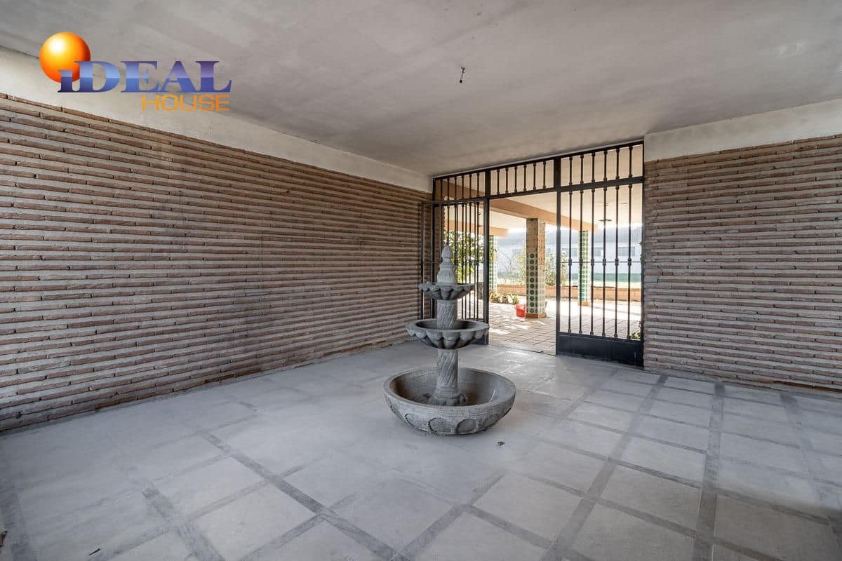 5 soverom Finca/Herregård til salgs i Santa Fe med svømmebasseng garasje - € 695 000 (Ref: 9433751)