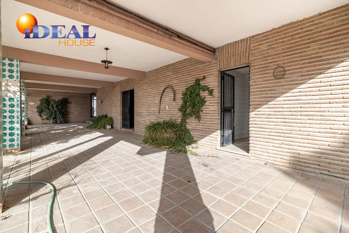 5 soverom Finca/Herregård til salgs i Santa Fe med svømmebasseng garasje - € 695 000 (Ref: 9433751)