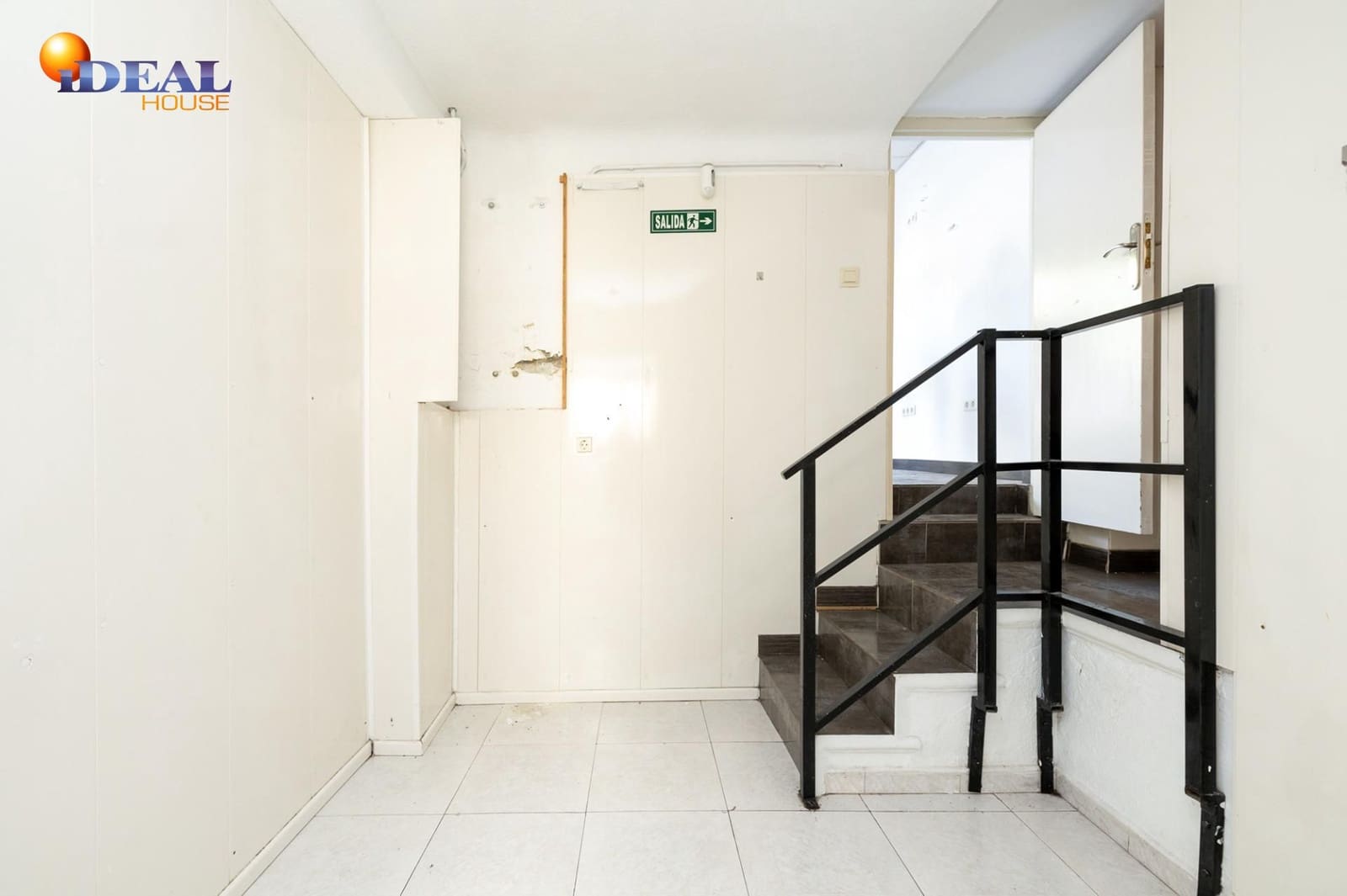 Kommersiell till salu i Granada stad - 59 900 € (Ref: 9433752)