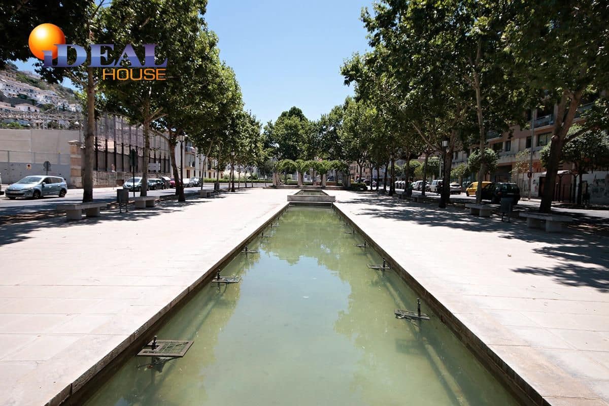 Kommersiell till salu i Granada stad - 59 900 € (Ref: 9433752)