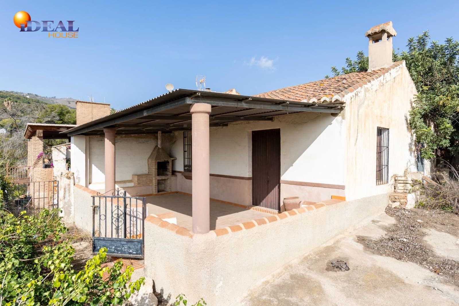 2 bedroom Finca/Country House for sale in Salobrena - € 160,000 (Ref: 9433753)