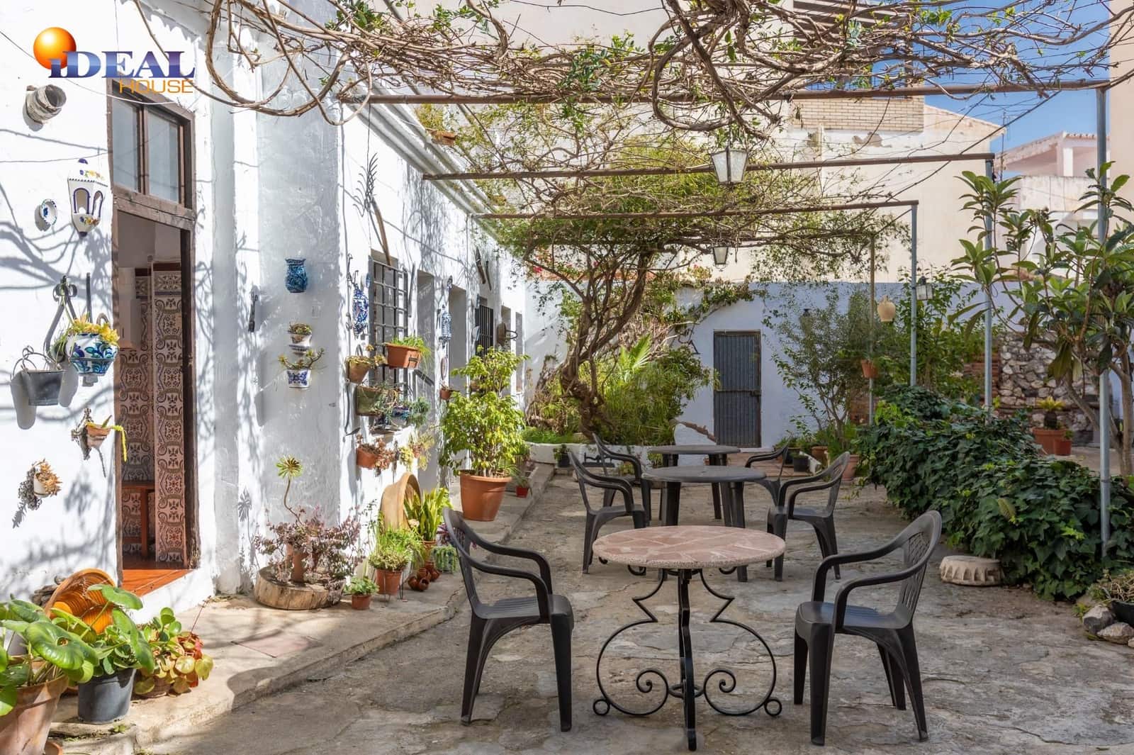 13 Zimmer Hotel zu verkaufen in Salobrena - 650.000 € (Ref: 9433754)