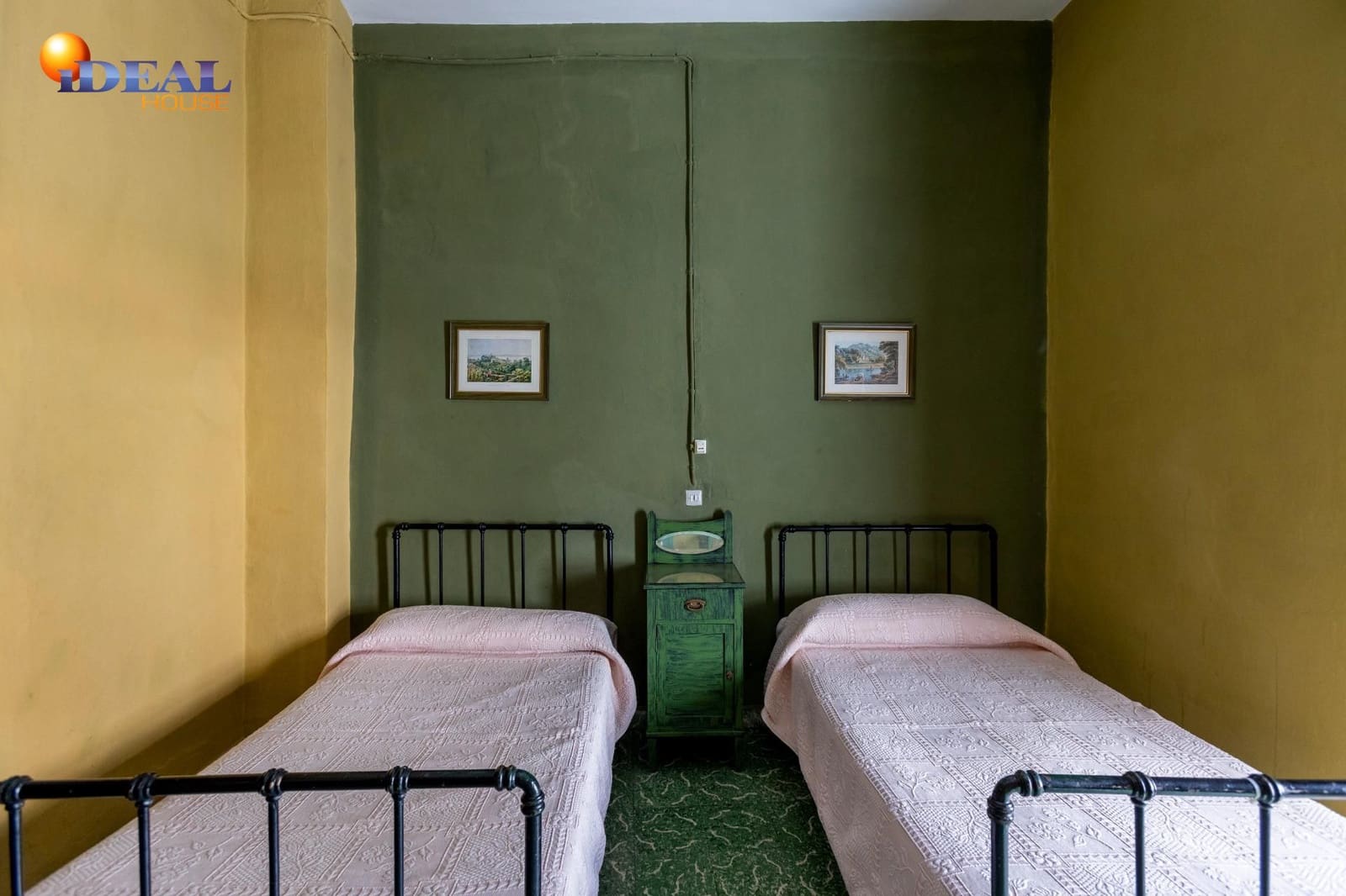 13 Zimmer Hotel zu verkaufen in Salobrena - 650.000 € (Ref: 9433754)