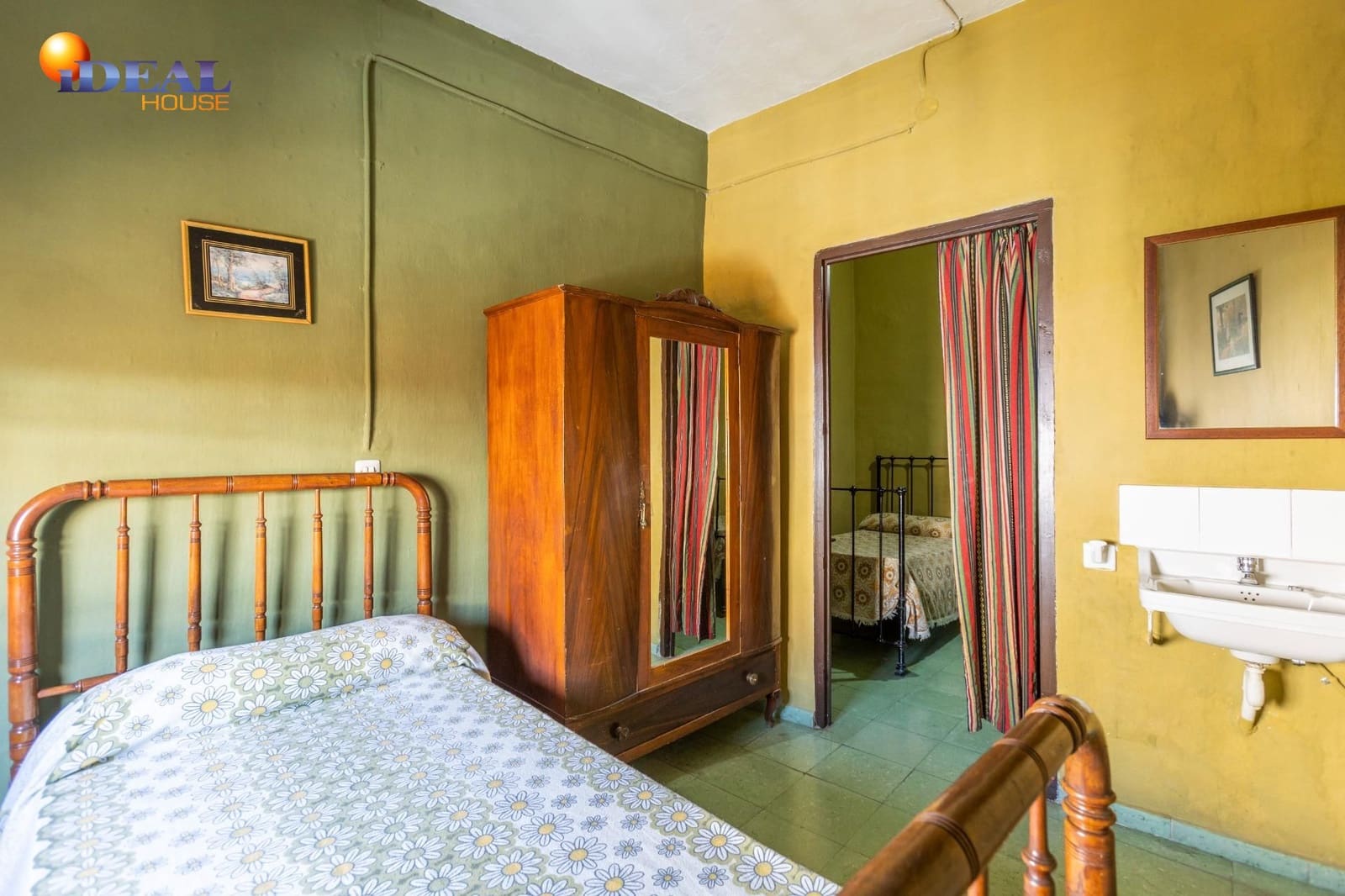 13 Zimmer Hotel zu verkaufen in Salobrena - 650.000 € (Ref: 9433754)