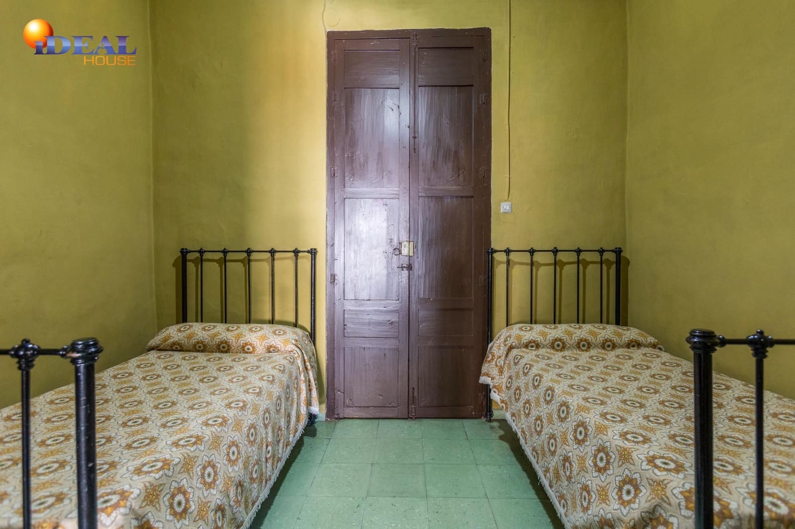 13 Zimmer Hotel zu verkaufen in Salobrena - 650.000 € (Ref: 9433754)