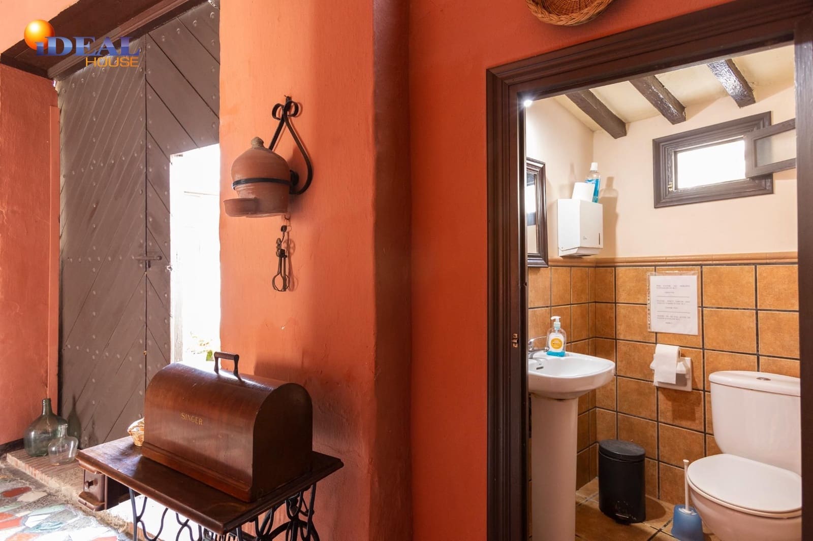 13 Zimmer Hotel zu verkaufen in Salobrena - 650.000 € (Ref: 9433754)