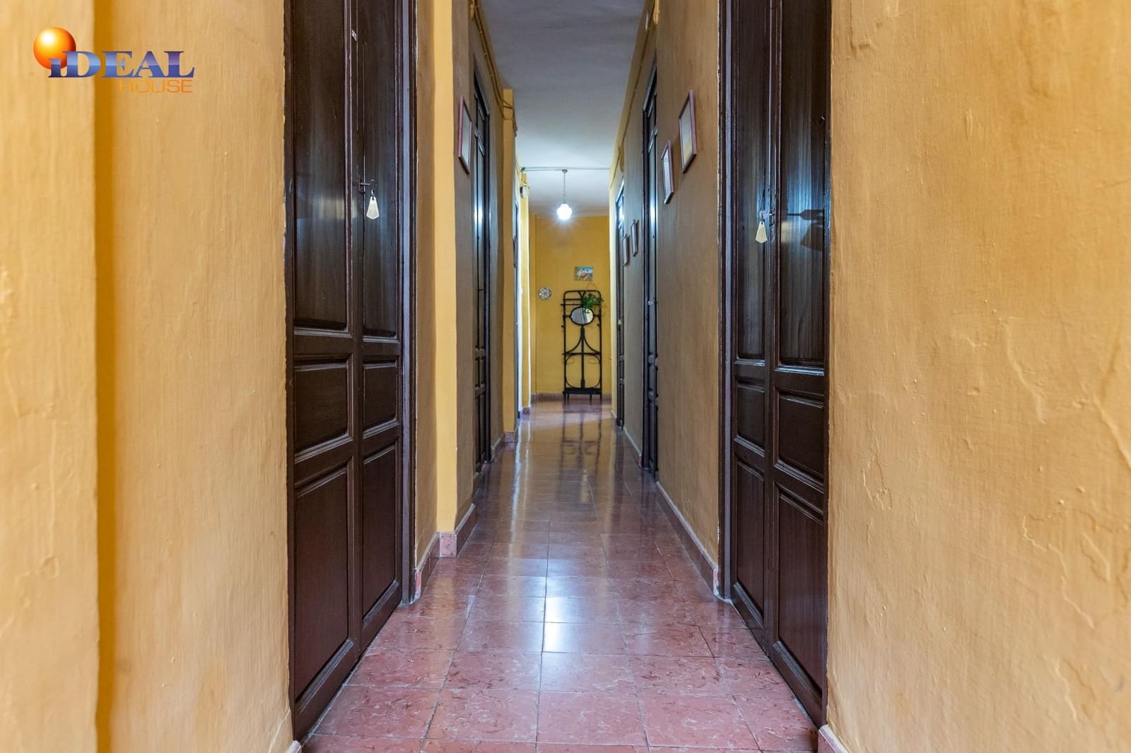 13 Zimmer Hotel zu verkaufen in Salobrena - 650.000 € (Ref: 9433754)