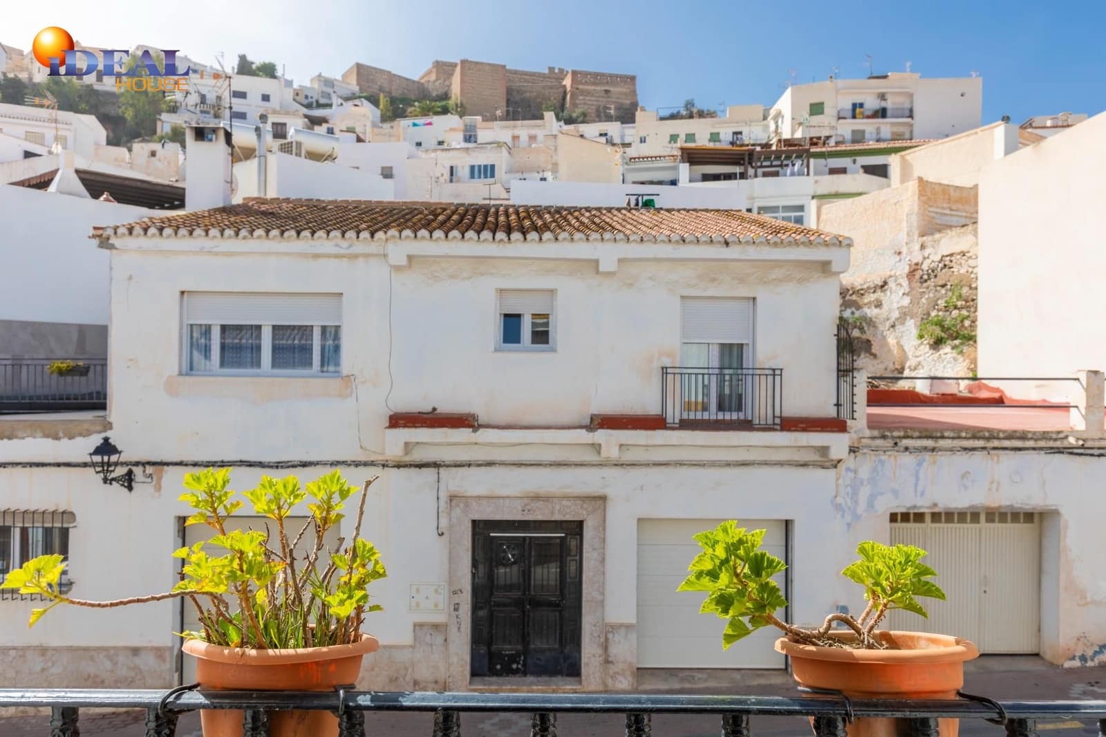 13 Zimmer Hotel zu verkaufen in Salobrena - 650.000 € (Ref: 9433754)