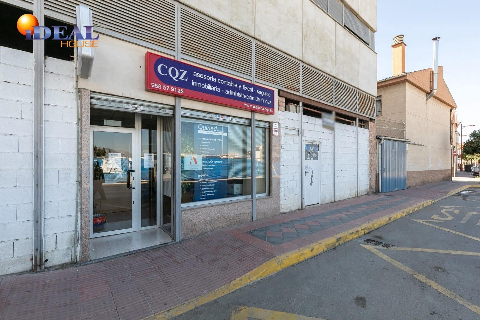 Commercial for sale in Armilla - € 135,000 (Ref: 9433755)