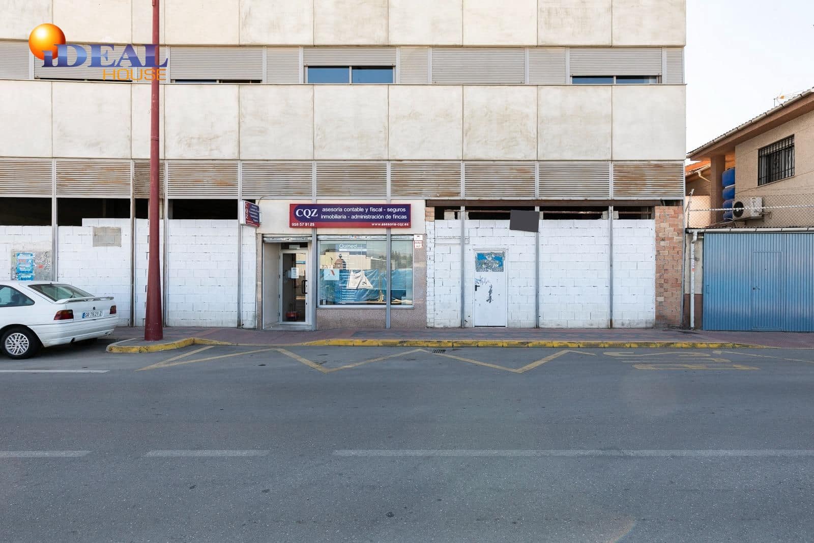 Commercial for sale in Armilla - € 135,000 (Ref: 9433755)