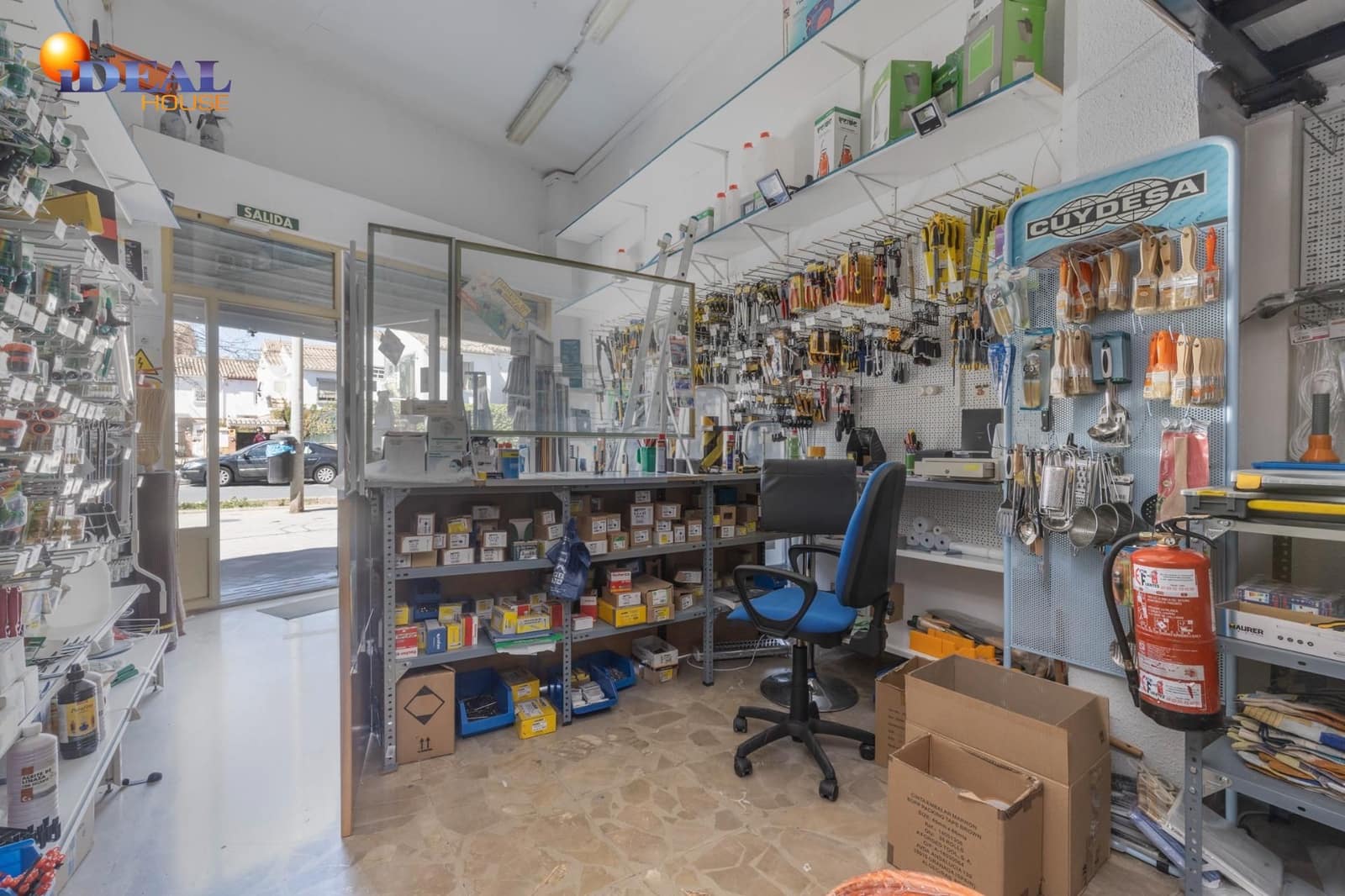 Erhverv til salg i Granada by - € 150.000 (Ref: 9433756)