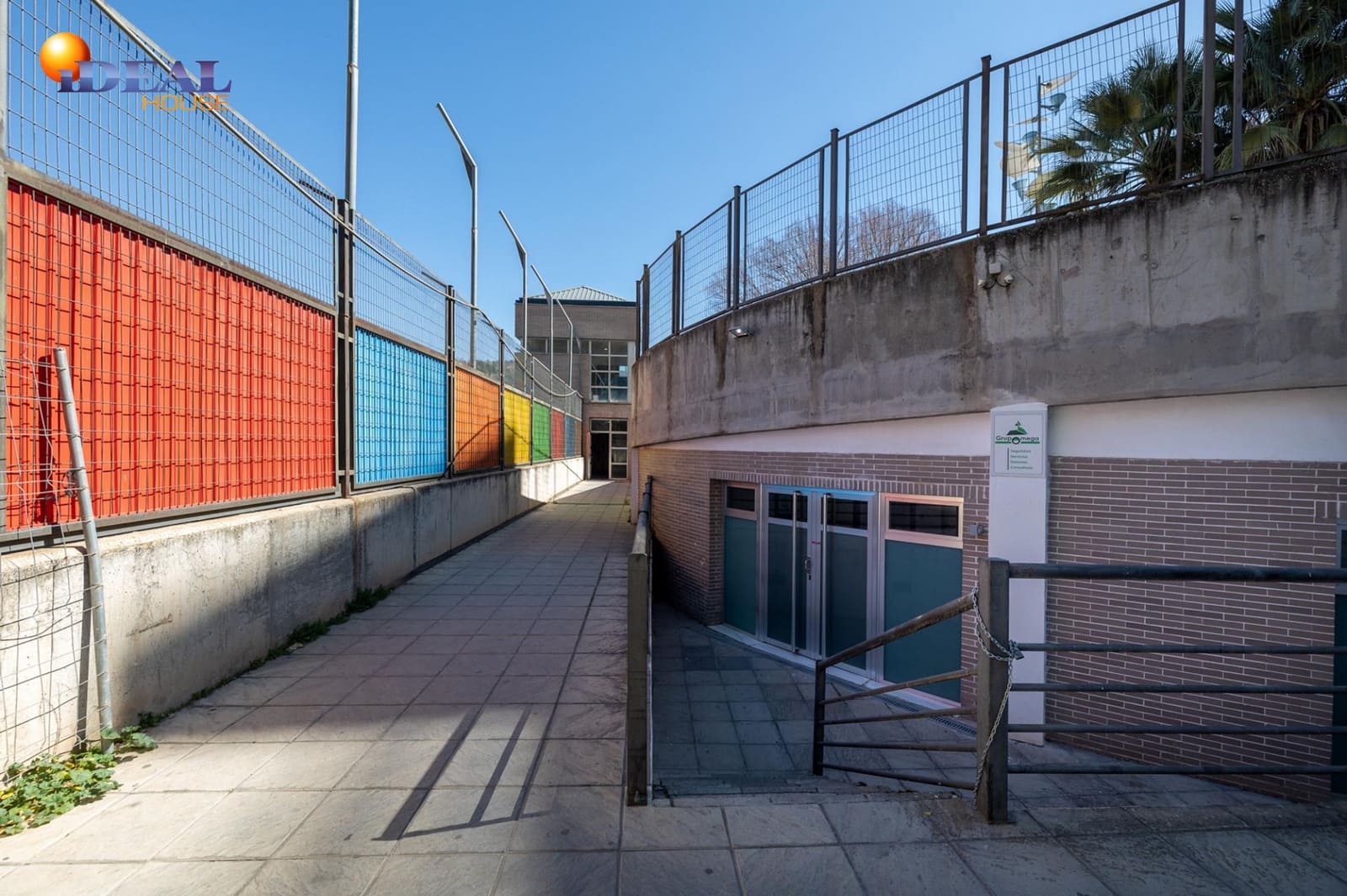 Garage te koop in Granada stad - € 40.000 (Ref: 9433757)