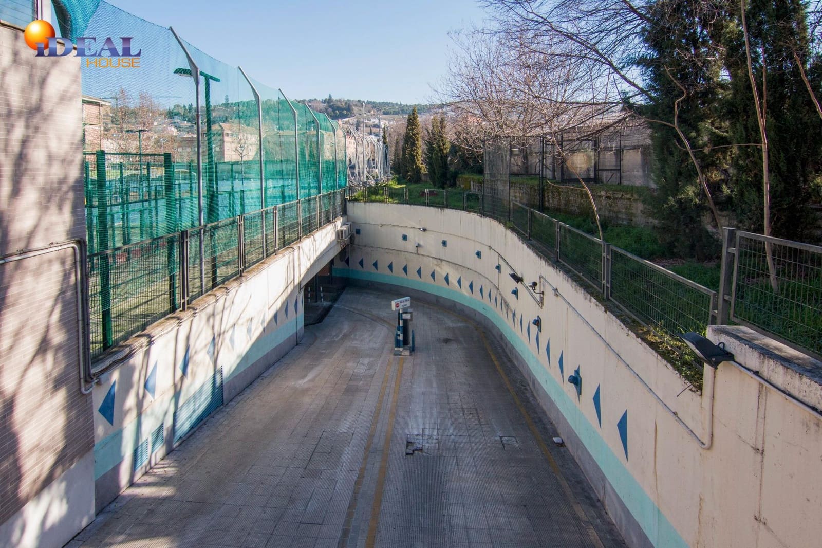 Garage te koop in Granada stad - € 40.000 (Ref: 9433757)