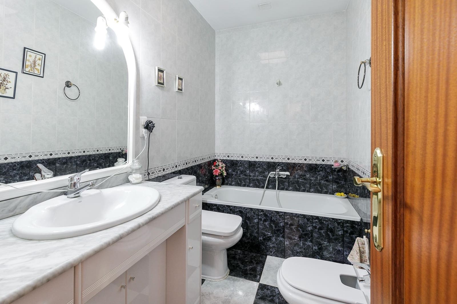 Piso de 3 habitaciones en Illora en venta - 80.000 € (Ref: 9433758)