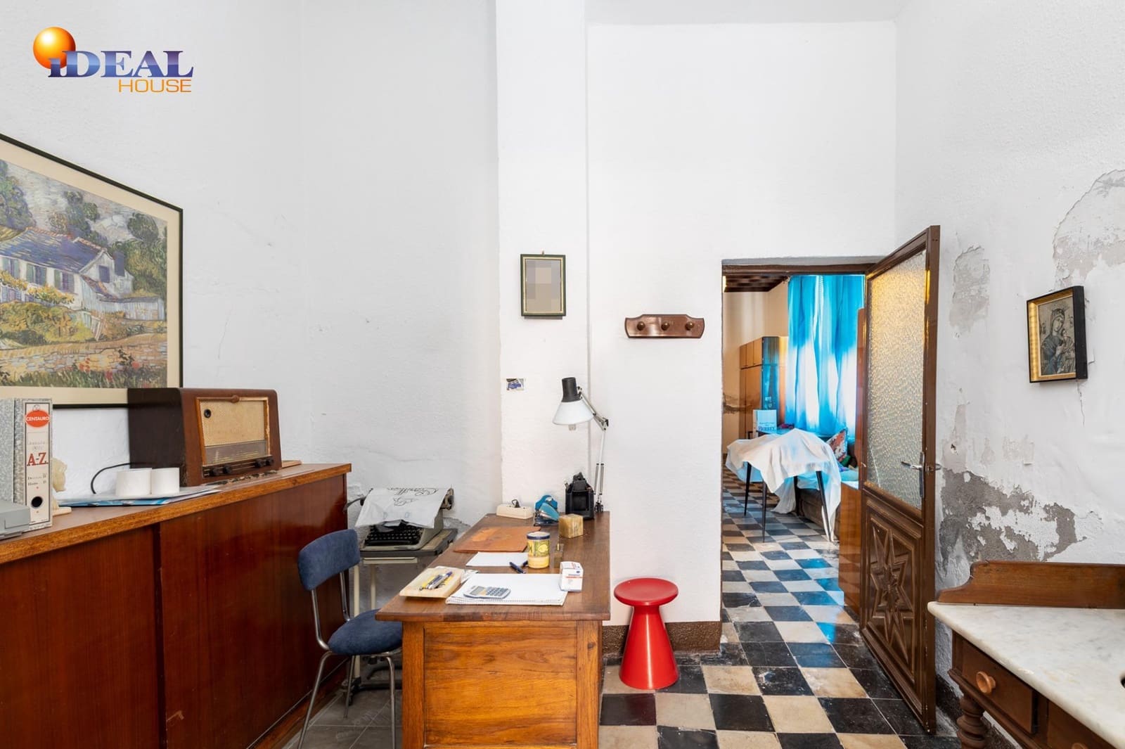 8 bedroom Townhouse for sale in Ugijar with garage - € 295,000 (Ref: 9433765)