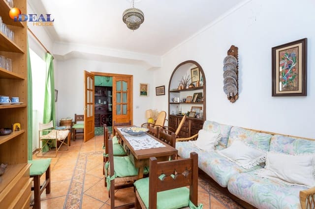 8 soverom Hus til salgs i Ugíjar med garasje - € 295 000 (Ref: 9433765)