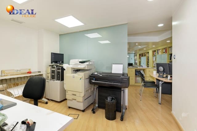 Commerciale in vendita in Granada città - 550.000 € (Rif: 9433767)