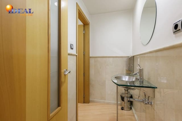 Commerciale in vendita in Granada città - 550.000 € (Rif: 9433767)