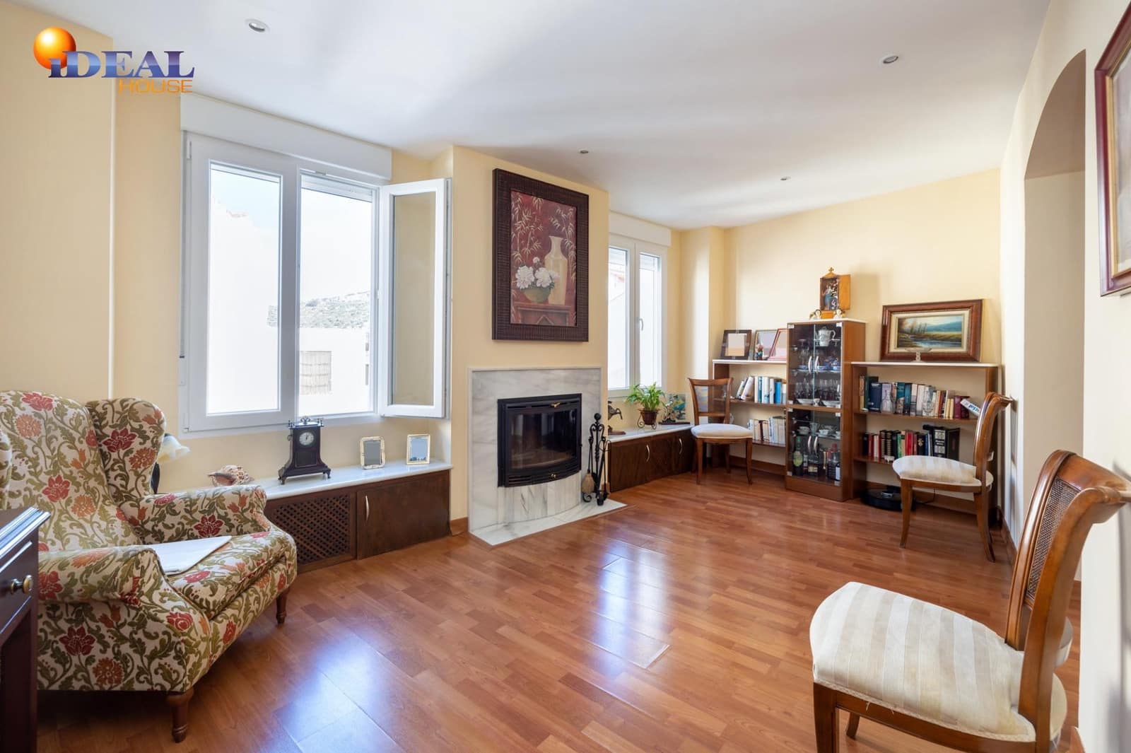 4 sypialnia Dom szeregowy na sprzedaż w Loja - 155 000 € (Ref: 9433770)