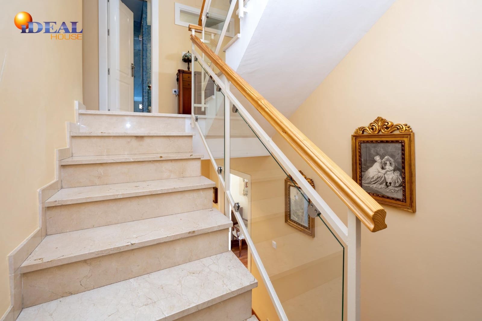 4 sypialnia Dom szeregowy na sprzedaż w Loja - 155 000 € (Ref: 9433770)