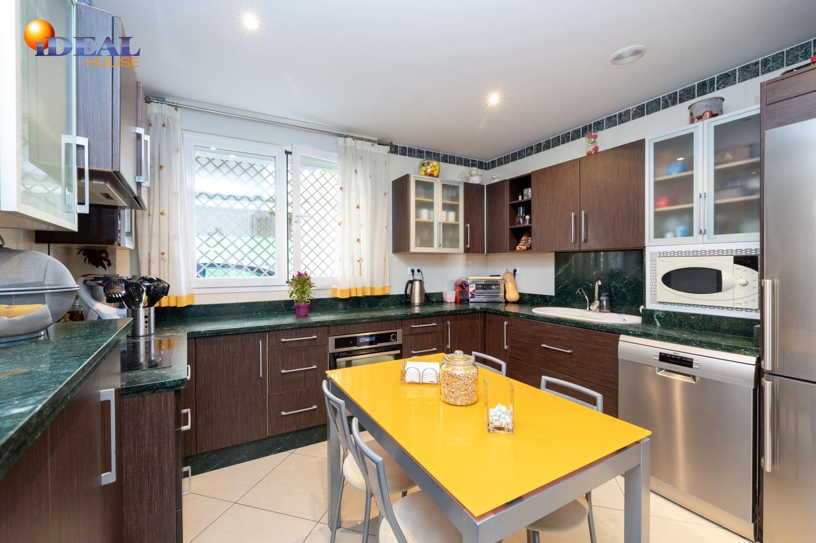 4 sypialnia Dom szeregowy na sprzedaż w Loja - 155 000 € (Ref: 9433770)