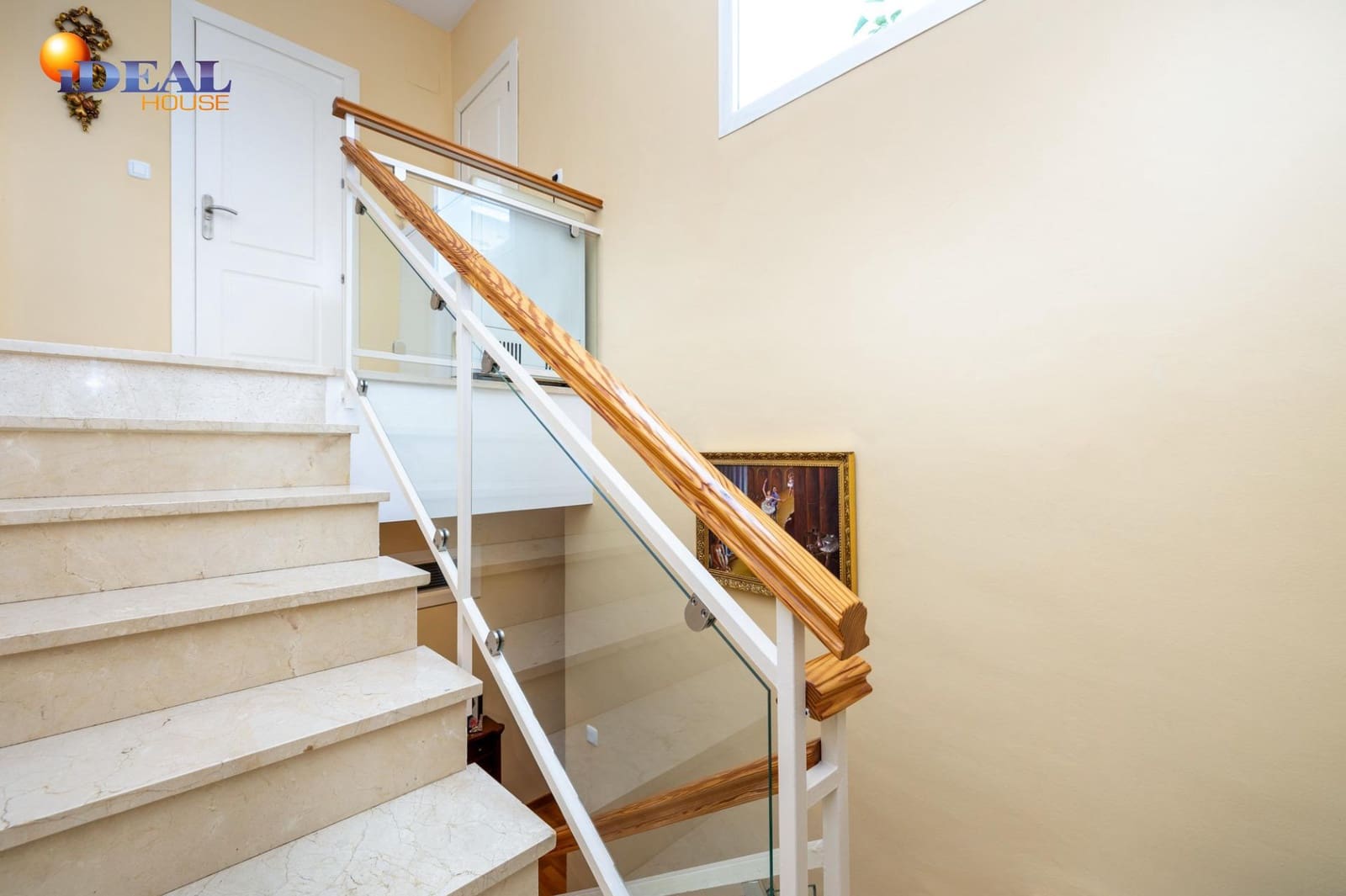 4 sypialnia Dom szeregowy na sprzedaż w Loja - 155 000 € (Ref: 9433770)