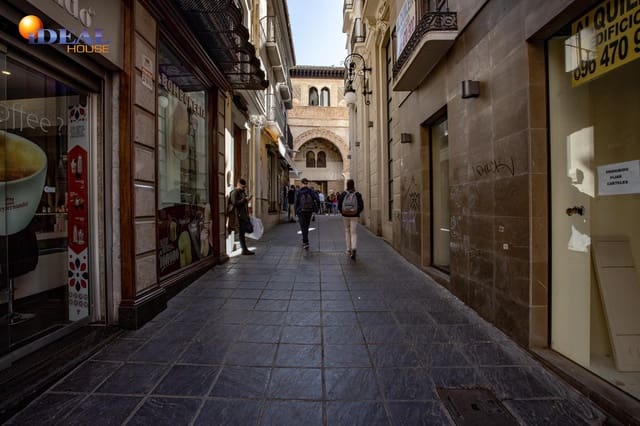 Garage for sale in Granada city - € 27,500 (Ref: 9433771)