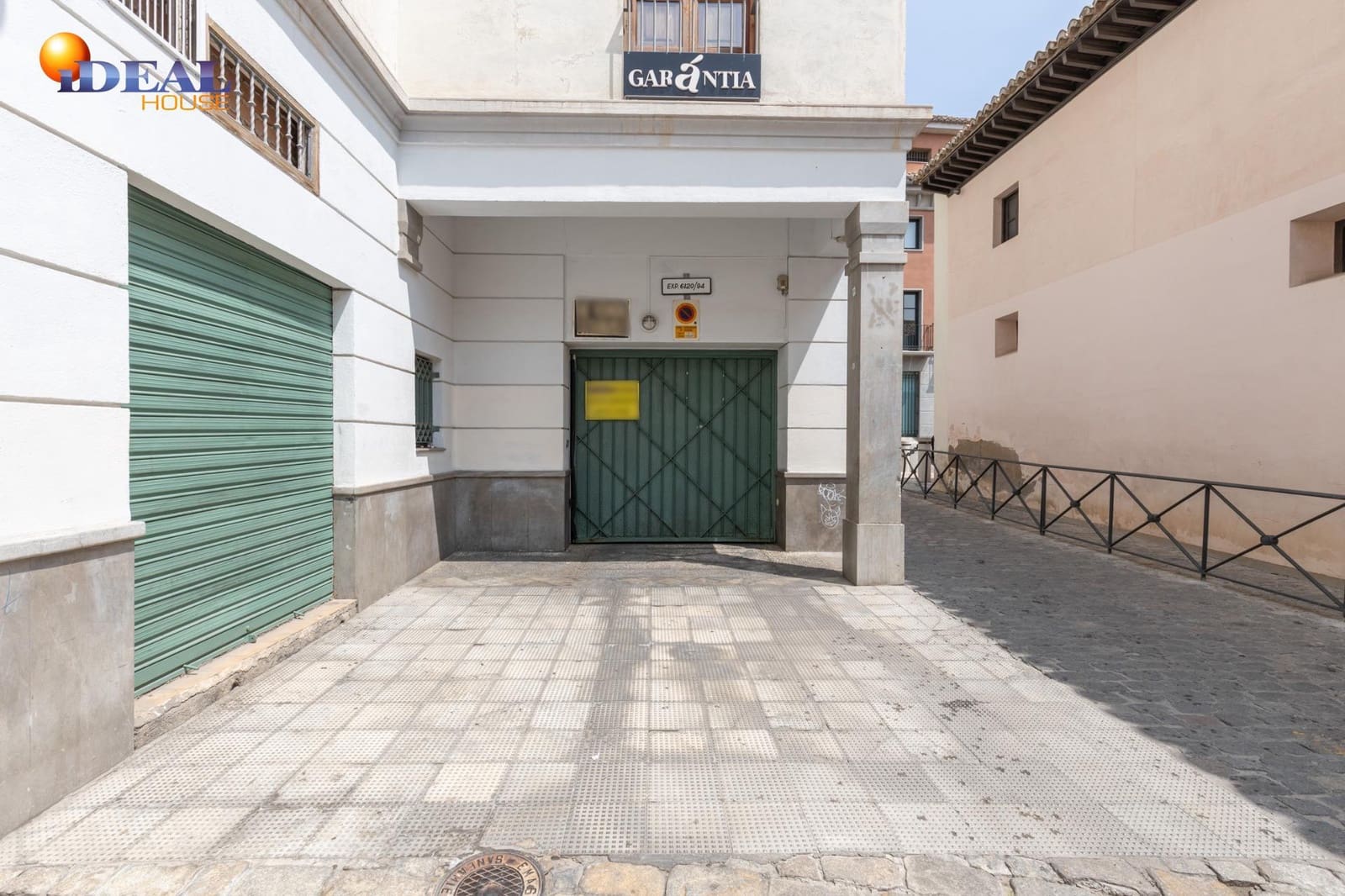 Garage for sale in Granada city - € 27,500 (Ref: 9433771)
