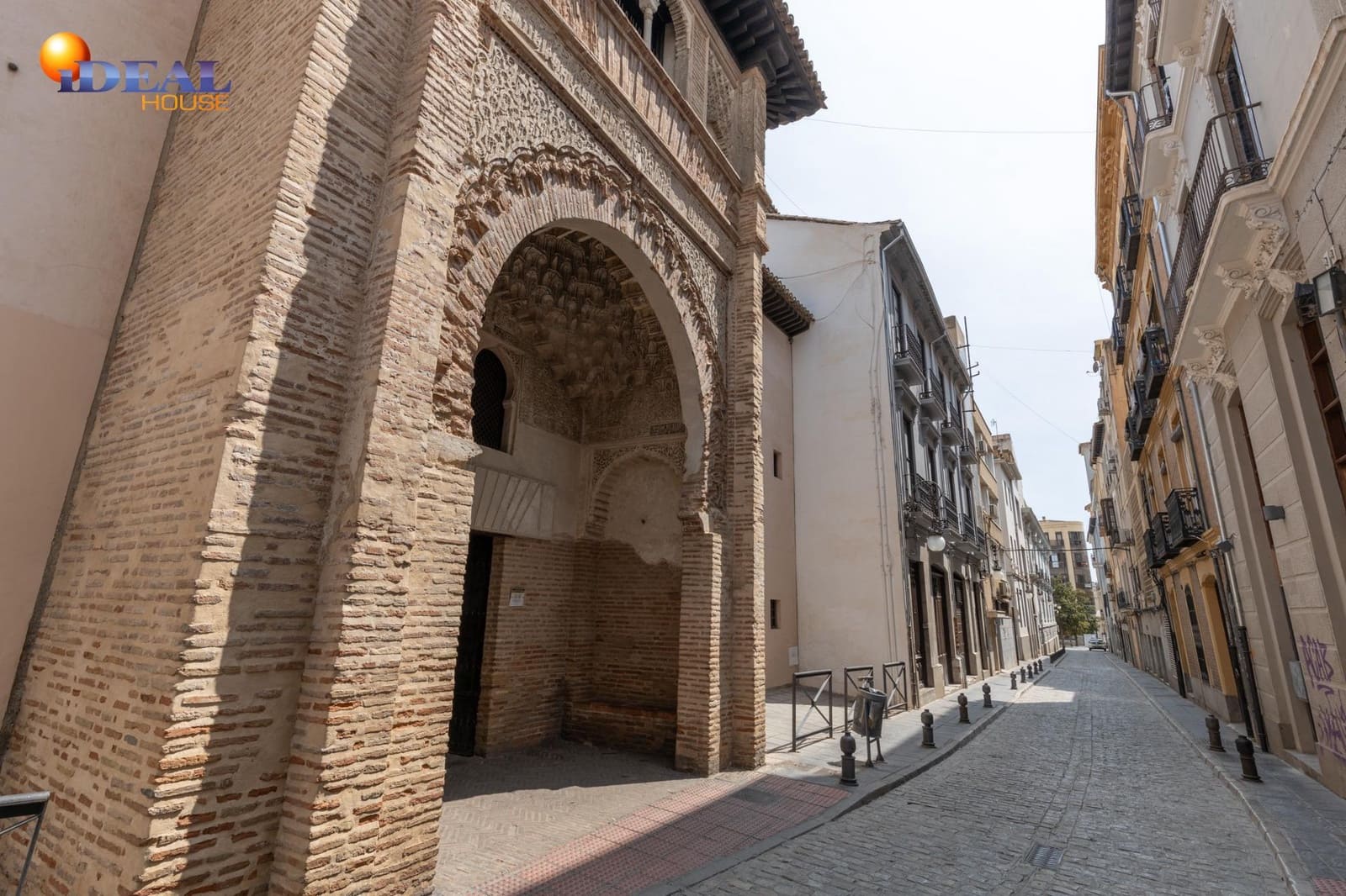 Garage for sale in Granada city - € 27,500 (Ref: 9433771)