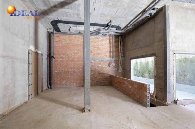 Comercial para venda em Figares, Granada cidade - 350 000 € (Ref: 9433773)