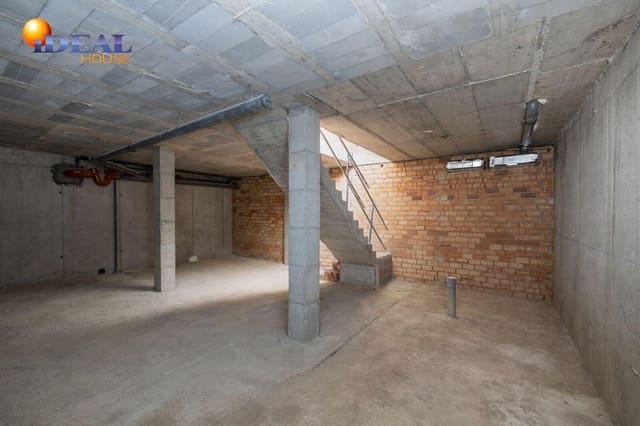 Comercial para venda em Figares, Granada cidade - 350 000 € (Ref: 9433773)