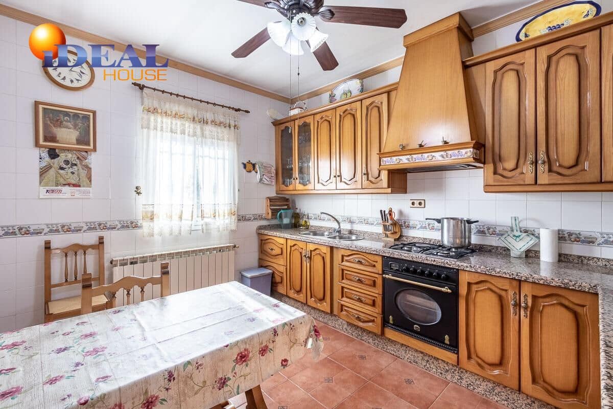 3 soverom Villa til salgs i Santa Fe med garasje - € 367 000 (Ref: 9433774)