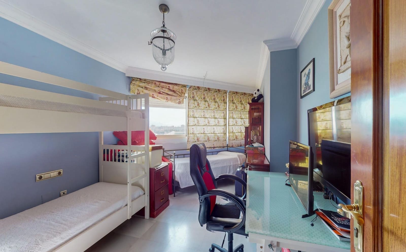 Piso de 4 habitaciones en Málaga ciudad en venta con piscina garaje - 1.890.000 € (Ref: 9433776)