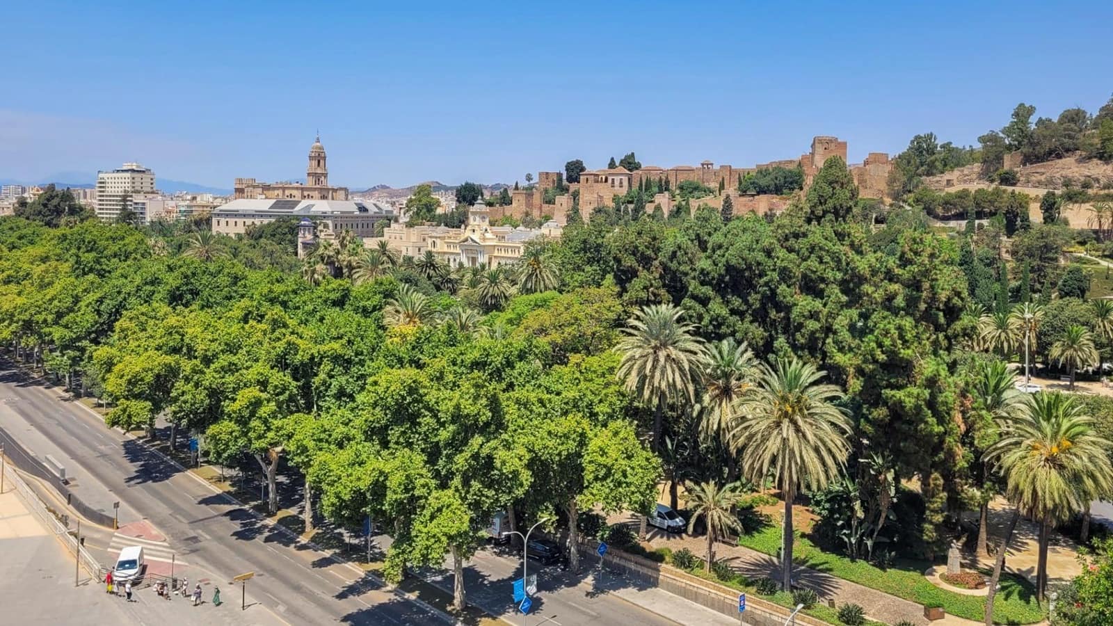 Piso de 4 habitaciones en Málaga ciudad en venta con piscina garaje - 1.890.000 € (Ref: 9433776)